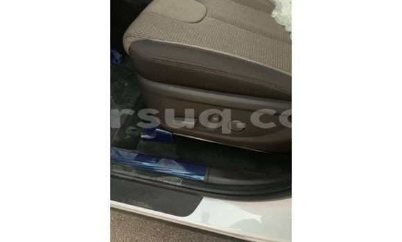 Buy Import Hyundai Santa Fe White Car in Import - Dubai in Barh el Gazel Buy Import Hyundai Santa Fe White Car in Import - Dubai in Barh el Gazel