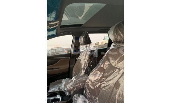 Buy Import Hyundai Santa Fe White Car in Import - Dubai in Barh el Gazel Buy Import Hyundai Santa Fe White Car in Import - Dubai in Barh el Gazel