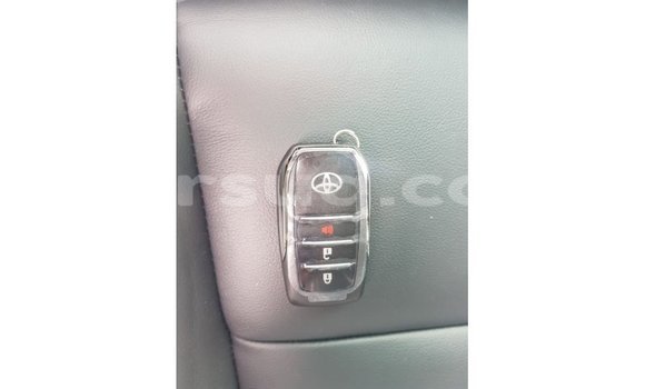 Buy Import Toyota Hilux Brown Car in Import - Dubai in Barh el Gazel Buy Import Toyota Hilux Brown Car in Import - Dubai in Barh el Gazel