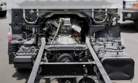 Buy Import Mitsubishi L400 White Truck in Import - Dubai in Barh el Gazel Buy Import Mitsubishi L400 White Truck in Import - Dubai in Barh el Gazel