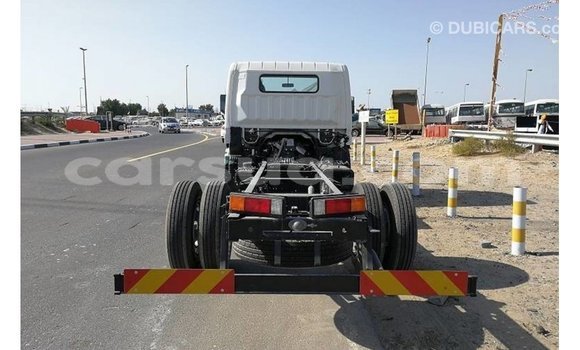 Buy Import Mitsubishi L400 White Truck in Import - Dubai in Barh el Gazel Buy Import Mitsubishi L400 White Truck in Import - Dubai in Barh el Gazel