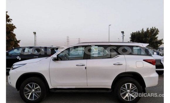 Buy Import Toyota Fortuner White Car in Import - Dubai in Barh el Gazel Buy Import Toyota Fortuner White Car in Import - Dubai in Barh el Gazel