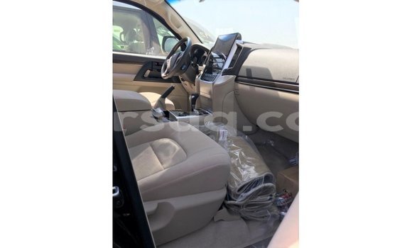 Buy Import Toyota Land Cruiser Black Car in Import - Dubai in Barh el Gazel Buy Import Toyota Land Cruiser Black Car in Import - Dubai in Barh el Gazel