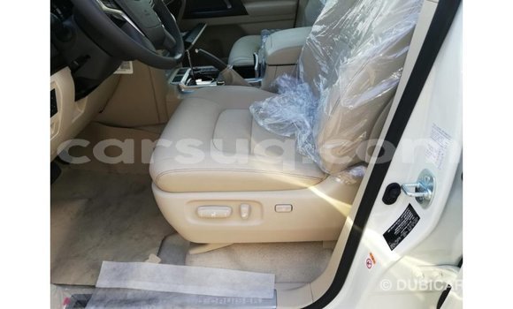 Buy Import Toyota Land Cruiser White Car in Import - Dubai in Barh el Gazel Buy Import Toyota Land Cruiser White Car in Import - Dubai in Barh el Gazel