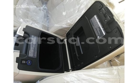 Buy Import Toyota Land Cruiser White Car in Import - Dubai in Barh el Gazel Buy Import Toyota Land Cruiser White Car in Import - Dubai in Barh el Gazel