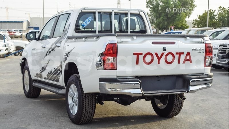 Big with watermark toyota hilux barh el gazel import dubai 1862