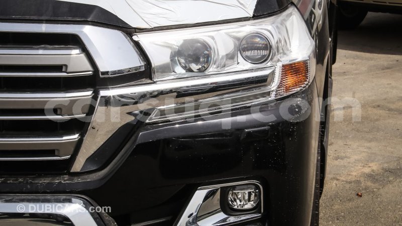 Big with watermark toyota land cruiser barh el gazel import dubai 1863
