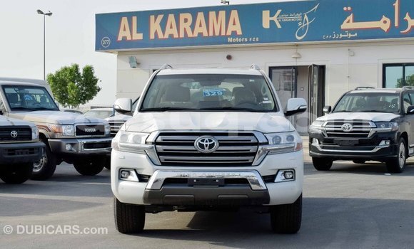 Buy Import Toyota Land Cruiser White Car in Import - Dubai in Barh el Gazel Buy Import Toyota Land Cruiser White Car in Import - Dubai in Barh el Gazel