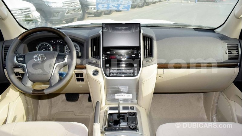 Big with watermark toyota land cruiser barh el gazel import dubai 1872