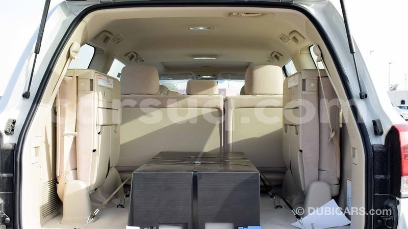 Big with watermark toyota land cruiser barh el gazel import dubai 1872