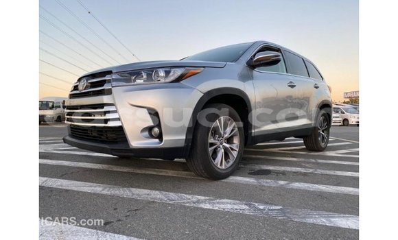 Buy Import Toyota Highlander Other Car in Import - Dubai in Barh el Gazel Buy Import Toyota Highlander Other Car in Import - Dubai in Barh el Gazel