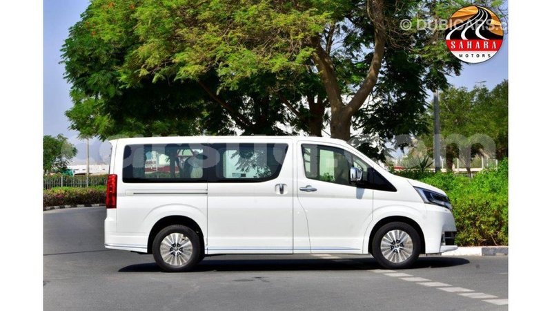 Big with watermark toyota granvia barh el gazel import dubai 1879