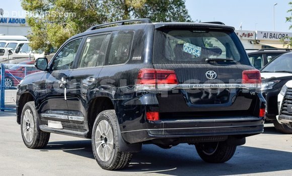 Buy Import Toyota Land Cruiser Black Car in Import - Dubai in Barh el Gazel Buy Import Toyota Land Cruiser Black Car in Import - Dubai in Barh el Gazel