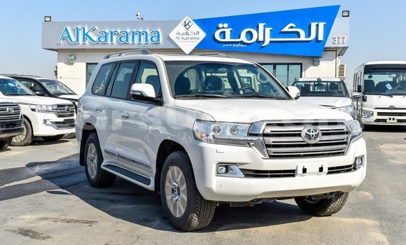 Buy Import Toyota Land Cruiser White Car in Import - Dubai in Barh el Gazel Buy Import Toyota Land Cruiser White Car in Import - Dubai in Barh el Gazel