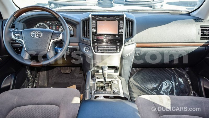 Big with watermark toyota land cruiser barh el gazel import dubai 1909