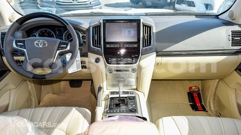 Big with watermark toyota land cruiser barh el gazel import dubai 1910