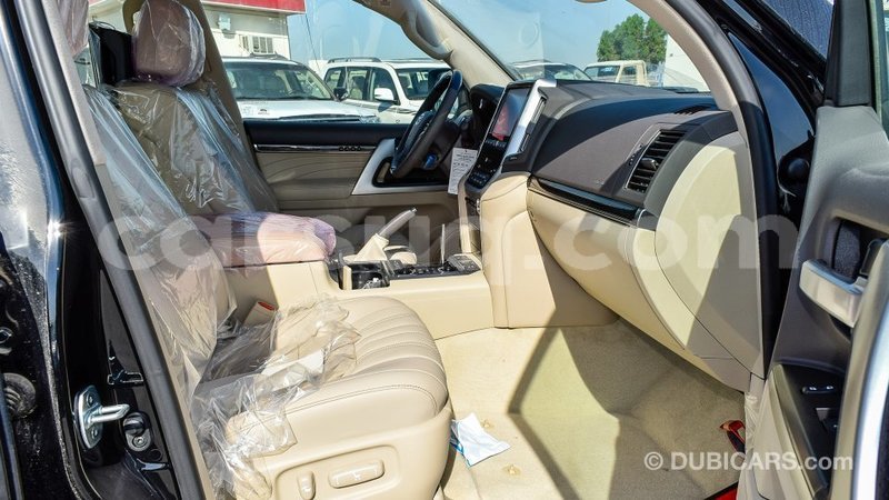 Big with watermark toyota land cruiser barh el gazel import dubai 1910