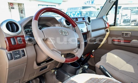 Buy Import Toyota Land Cruiser Beige Car in Import - Dubai in Barh el Gazel Buy Import Toyota Land Cruiser Beige Car in Import - Dubai in Barh el Gazel