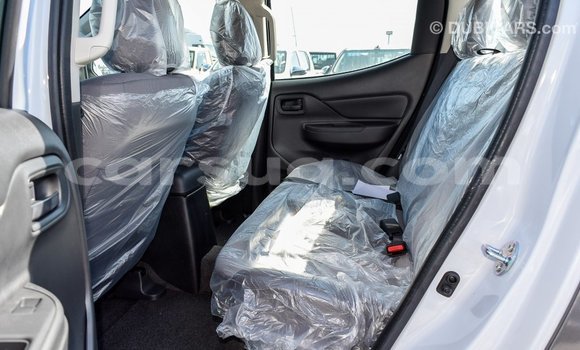 Buy Import Mitsubishi L200 White Car in Import - Dubai in Barh el Gazel Buy Import Mitsubishi L200 White Car in Import - Dubai in Barh el Gazel