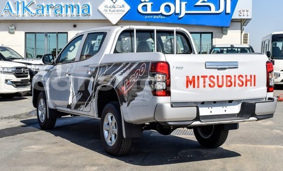 Buy Import Mitsubishi L200 White Car in Import - Dubai in Barh el Gazel Buy Import Mitsubishi L200 White Car in Import - Dubai in Barh el Gazel