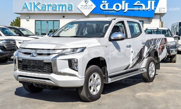 Buy Import Mitsubishi L200 White Car in Import - Dubai in Barh el Gazel Buy Import Mitsubishi L200 White Car in Import - Dubai in Barh el Gazel