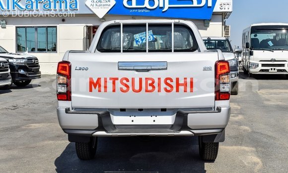 Buy Import Mitsubishi L200 White Car in Import - Dubai in Barh el Gazel Buy Import Mitsubishi L200 White Car in Import - Dubai in Barh el Gazel