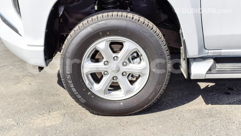 Big with watermark mitsubishi l200 barh el gazel import dubai 1918