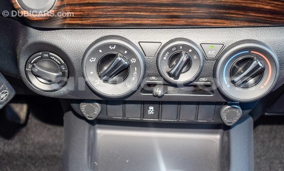 Buy Import Toyota Hilux White Car in Import - Dubai in Barh el Gazel Buy Import Toyota Hilux White Car in Import - Dubai in Barh el Gazel