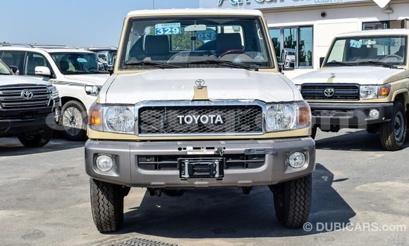 Buy Import Toyota Land Cruiser Beige Car in Import - Dubai in Barh el Gazel Buy Import Toyota Land Cruiser Beige Car in Import - Dubai in Barh el Gazel