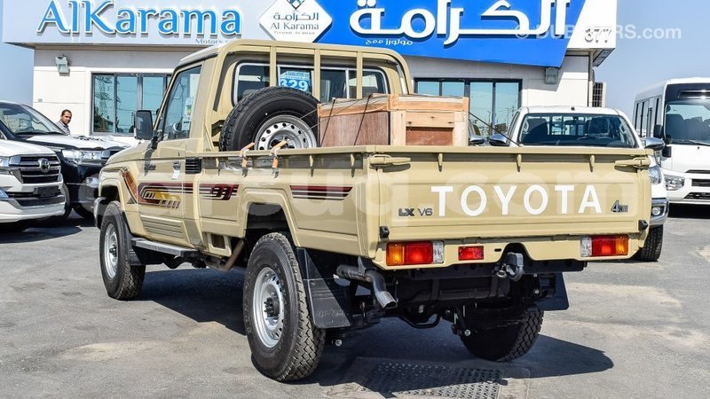 Big with watermark toyota land cruiser barh el gazel import dubai 1923