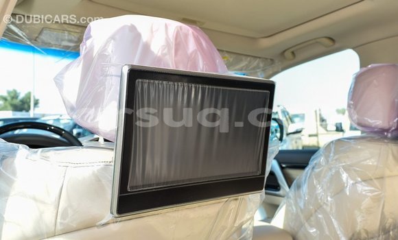 Buy Import Toyota Land Cruiser White Car in Import - Dubai in Barh el Gazel Buy Import Toyota Land Cruiser White Car in Import - Dubai in Barh el Gazel