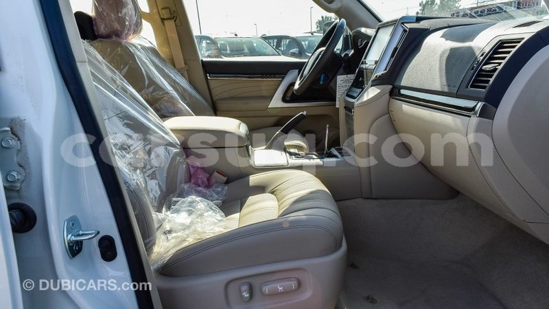 Big with watermark toyota land cruiser barh el gazel import dubai 1924