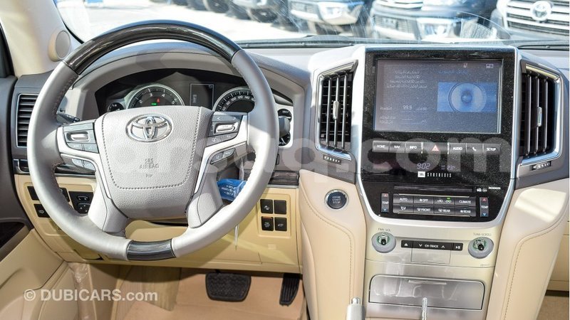 Big with watermark toyota land cruiser barh el gazel import dubai 1924