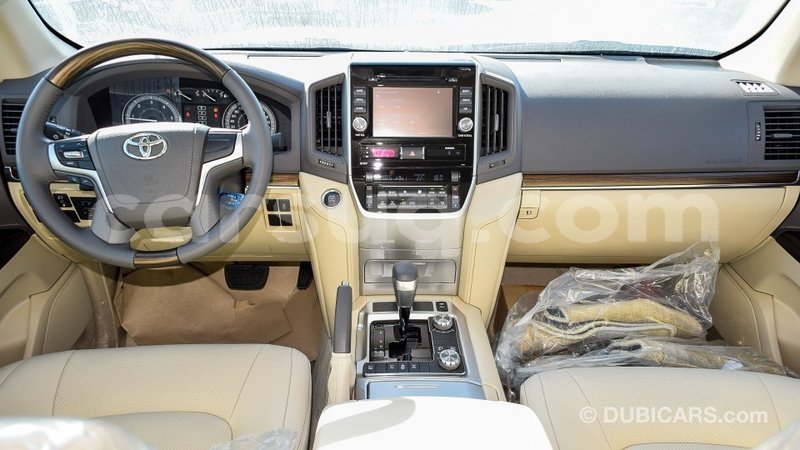 Big with watermark toyota land cruiser barh el gazel import dubai 1925