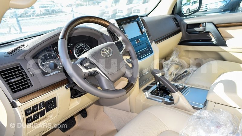 Big with watermark toyota land cruiser barh el gazel import dubai 1925