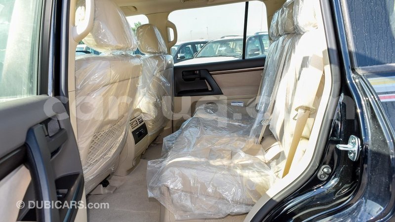 Big with watermark toyota land cruiser barh el gazel import dubai 1925