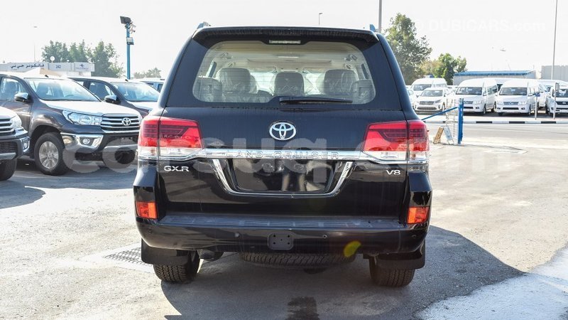Big with watermark toyota land cruiser barh el gazel import dubai 1925