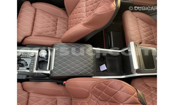 Acheter Import Voiture Toyota Land Cruiser Noir à Import - Dubai, Barh el Gazel Acheter Import Voiture Toyota Land Cruiser Noir à Import - Dubai, Barh el Gazel