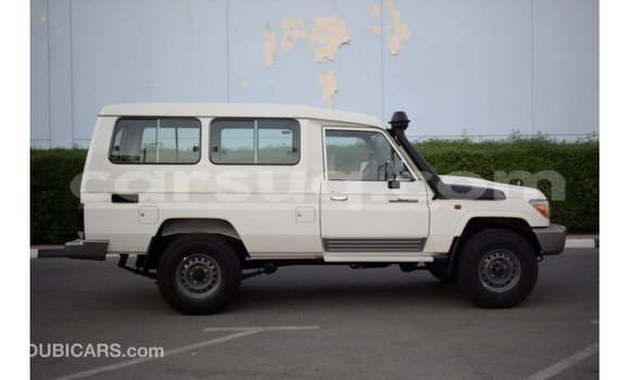 Buy Import Toyota Land Cruiser White Car in Import - Dubai in Barh el Gazel Buy Import Toyota Land Cruiser White Car in Import - Dubai in Barh el Gazel