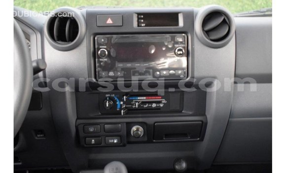 Buy Import Toyota Land Cruiser White Car in Import - Dubai in Barh el Gazel Buy Import Toyota Land Cruiser White Car in Import - Dubai in Barh el Gazel
