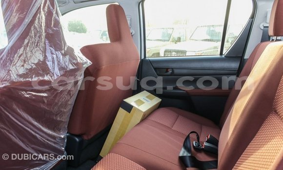 Buy Import Toyota Hilux White Car in Import - Dubai in Barh el Gazel Buy Import Toyota Hilux White Car in Import - Dubai in Barh el Gazel