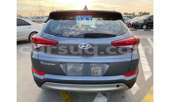 Buy Import Hyundai Tucson White Car in Import - Dubai in Barh el Gazel Buy Import Hyundai Tucson White Car in Import - Dubai in Barh el Gazel