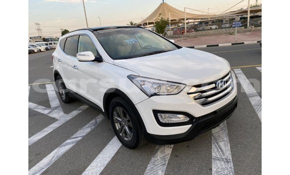 Acheter Import Voiture Hyundai Santa Fe Blanc à Import - Dubai, Barh el Gazel Acheter Import Voiture Hyundai Santa Fe Blanc à Import - Dubai, Barh el Gazel