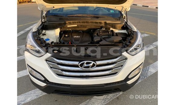 Acheter Import Voiture Hyundai Santa Fe Blanc à Import - Dubai, Barh el Gazel Acheter Import Voiture Hyundai Santa Fe Blanc à Import - Dubai, Barh el Gazel