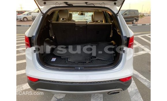 Acheter Import Voiture Hyundai Santa Fe Blanc à Import - Dubai, Barh el Gazel Acheter Import Voiture Hyundai Santa Fe Blanc à Import - Dubai, Barh el Gazel