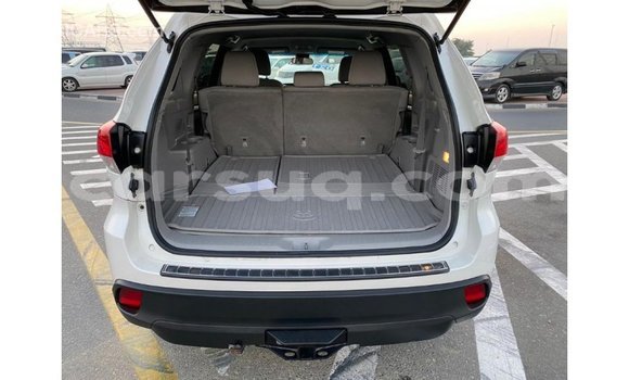Acheter Import Voiture Toyota Highlander Blanc à Import - Dubai, Barh el Gazel Acheter Import Voiture Toyota Highlander Blanc à Import - Dubai, Barh el Gazel