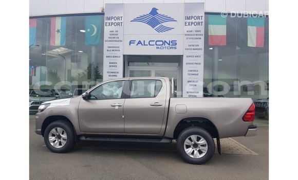 Buy Import Toyota Hilux Other Car in Import - Dubai in Barh el Gazel Buy Import Toyota Hilux Other Car in Import - Dubai in Barh el Gazel