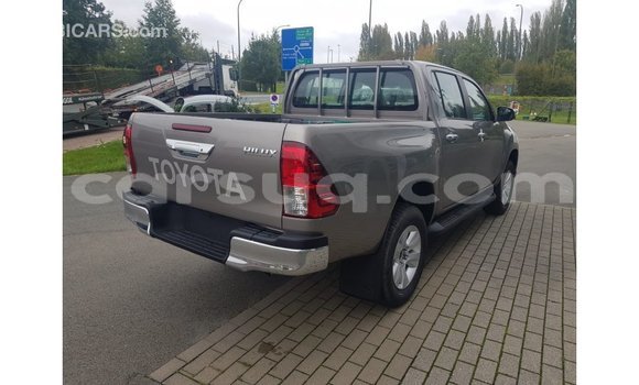 Buy Import Toyota Hilux Other Car in Import - Dubai in Barh el Gazel Buy Import Toyota Hilux Other Car in Import - Dubai in Barh el Gazel