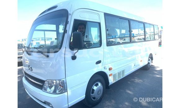 Acheter Import Voiture Hyundai Accent Blanc à Import - Dubai, Barh el Gazel Acheter Import Voiture Hyundai Accent Blanc à Import - Dubai, Barh el Gazel