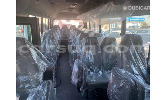 Acheter Import Voiture Hyundai Accent Blanc à Import - Dubai, Barh el Gazel Acheter Import Voiture Hyundai Accent Blanc à Import - Dubai, Barh el Gazel